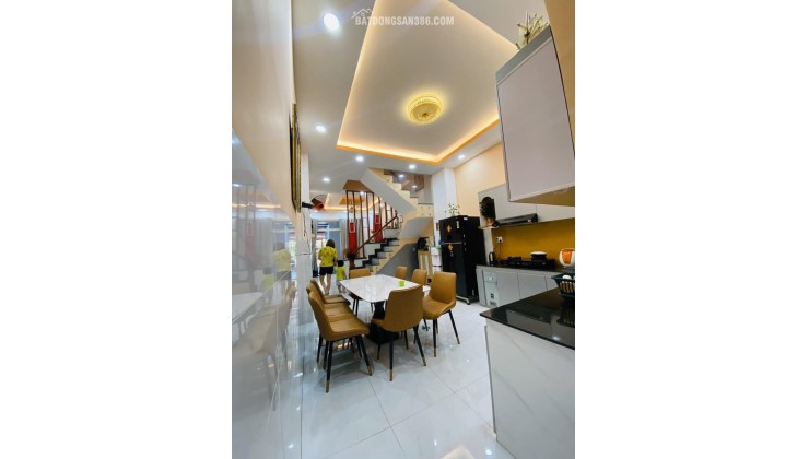 Nhà 3 tầng, Bán nhanh chỉ 9 tỷ, mặt tiền Đường 12, P.Phước Bình,Thủ Đức